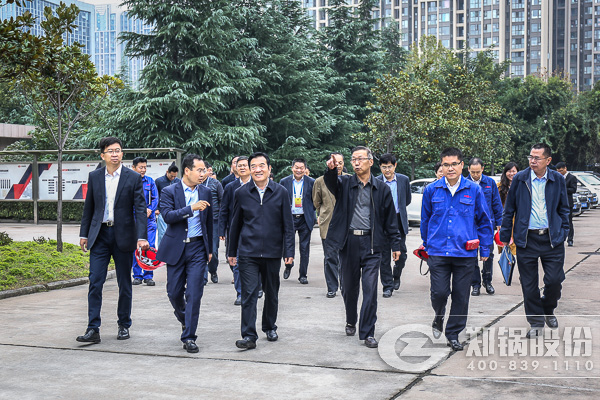 郑州市人大常委会主任白红战带队视察人生就是博股份